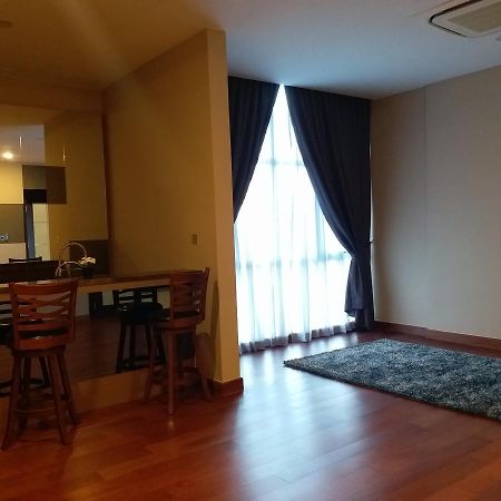 Jb City Paragon Serviced Apartment Johor Bahru Eksteriør billede