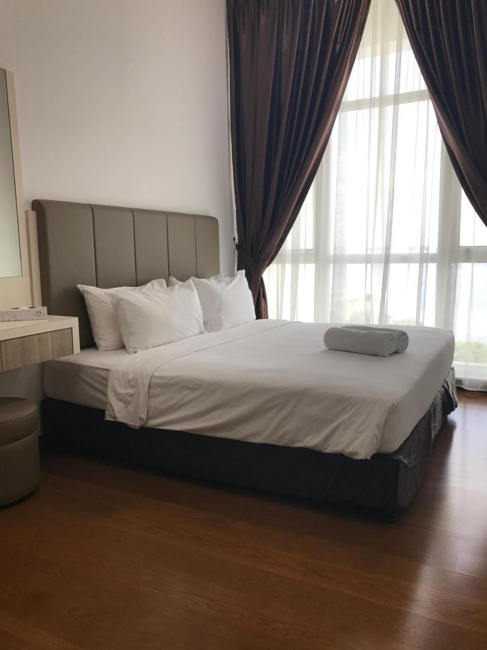 Jb City Paragon Serviced Apartment Johor Bahru Eksteriør billede