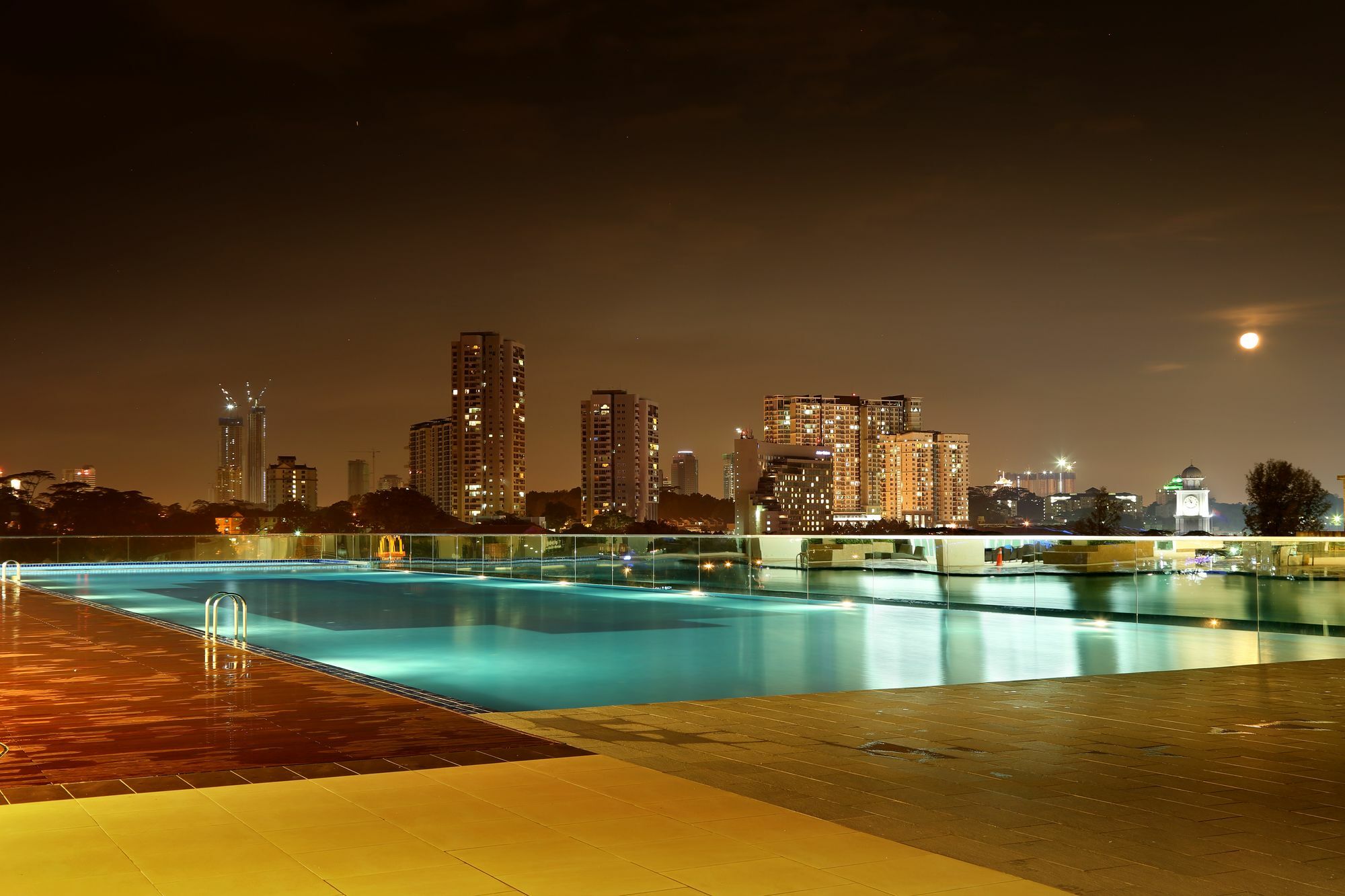 Jb City Paragon Serviced Apartment Johor Bahru Eksteriør billede