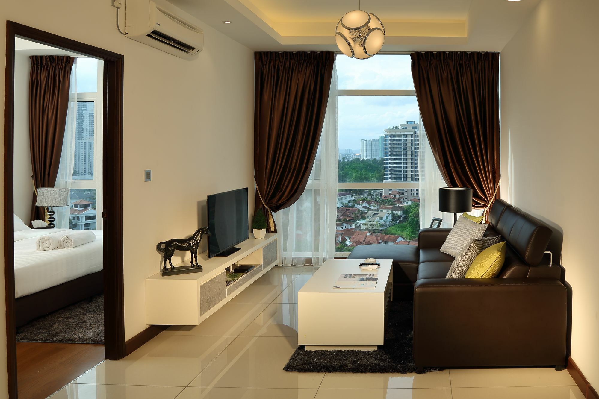 Jb City Paragon Serviced Apartment Johor Bahru Eksteriør billede