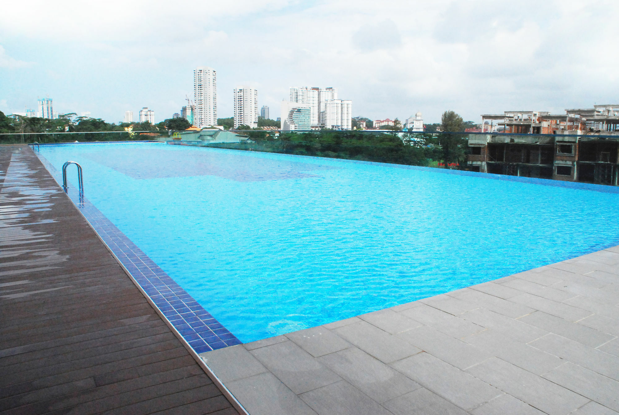 Jb City Paragon Serviced Apartment Johor Bahru Eksteriør billede
